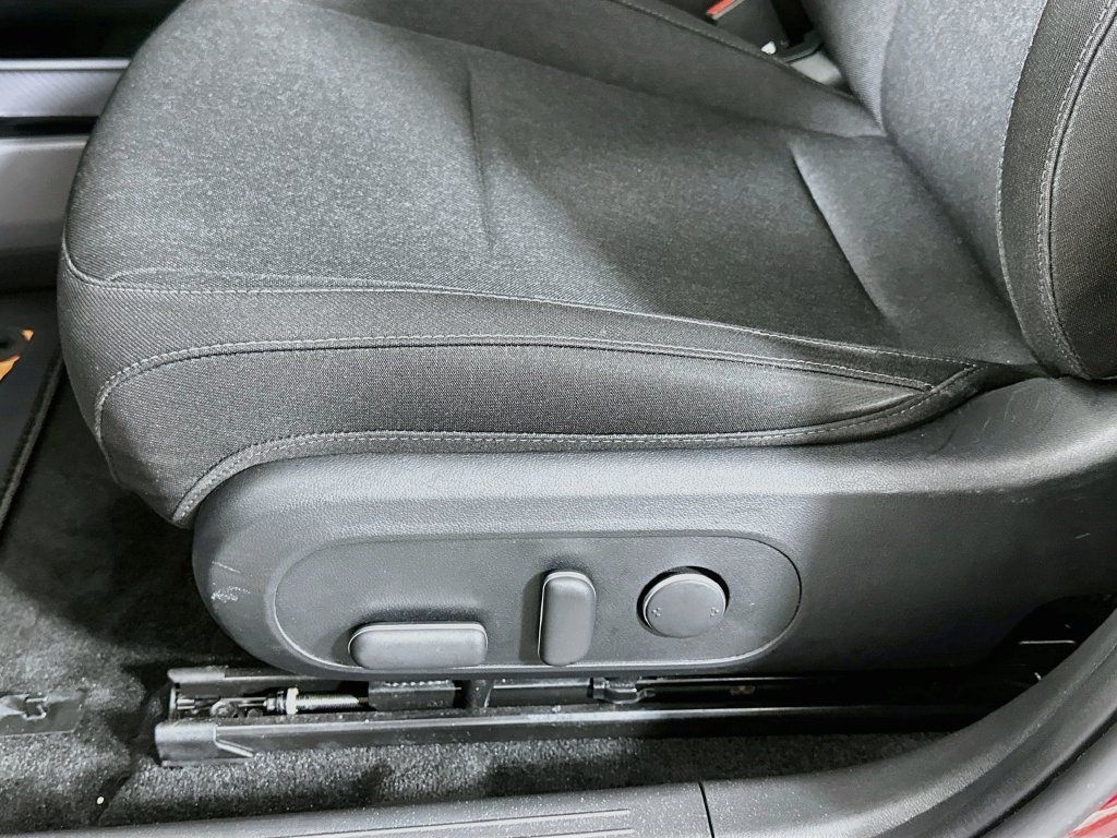 Used 2023 Hyundai Ioniq 6 SE RWD image 19