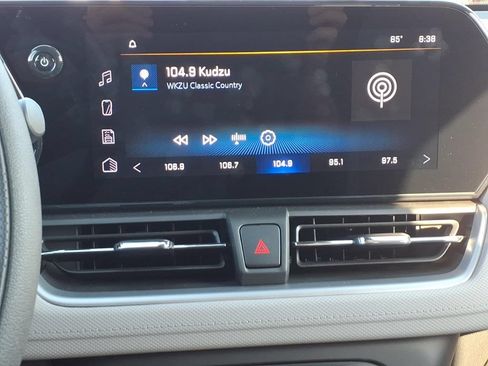 Used 2026 Chevrolet TrailBlazer LS w/ LS Convenience Package FWD image 21