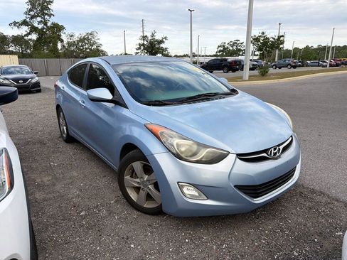 Used 2012 Hyundai Elantra GLS w/ Preferred Pkg 3 FWD image 3