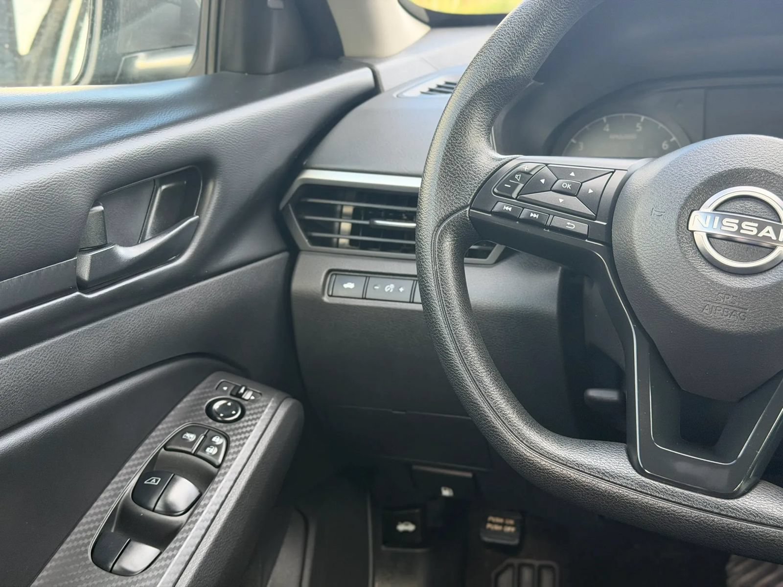 Used 2023 Nissan Altima 2.5 S FWD image 32