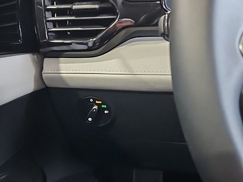 New 2026 Volkswagen Taos S image 34