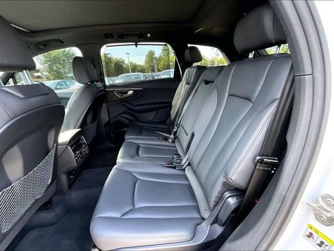 Used 2023 Audi Q7 2.0T Premium Plus w/ Premium Plus Package AWD/4WD image 17