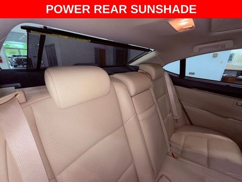 Used 2015 Lexus ES 350 w/ Ultra Luxury Package image 17