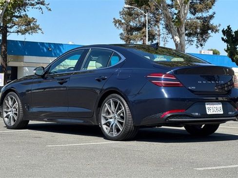 Used 2023 Genesis G70 2.0T image 6