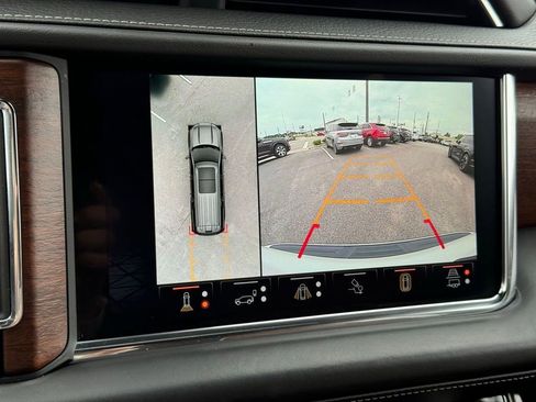 Used 2023 GMC Yukon Denali Ultimate w/ LPO, Floor Liner Package AWD/4WD image 33