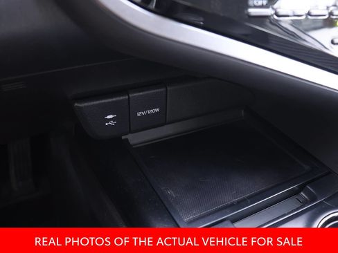 Certified 2018 Toyota Camry SE w/ Convenience Package FWD image 6