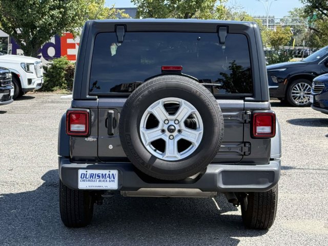Used 2020 Jeep Wrangler Sport AWD/4WD image 3