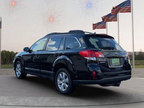 Used 2011 Subaru Outback 3.6R Limited w/ PWR Moonroof Pkg image 5