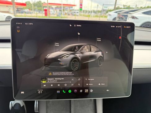 Used 2023 Tesla Model Y Performance AWD/4WD image 12
