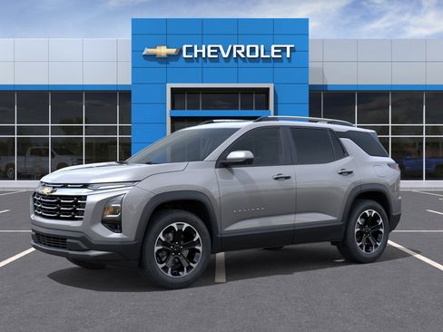 New 2026 Chevrolet Equinox LT w/ Convenience Package II AWD/4WD image 2