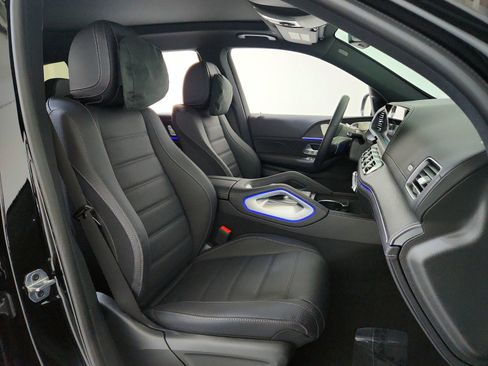 New 2026 Mercedes-Benz GLS 450 4MATIC image 10