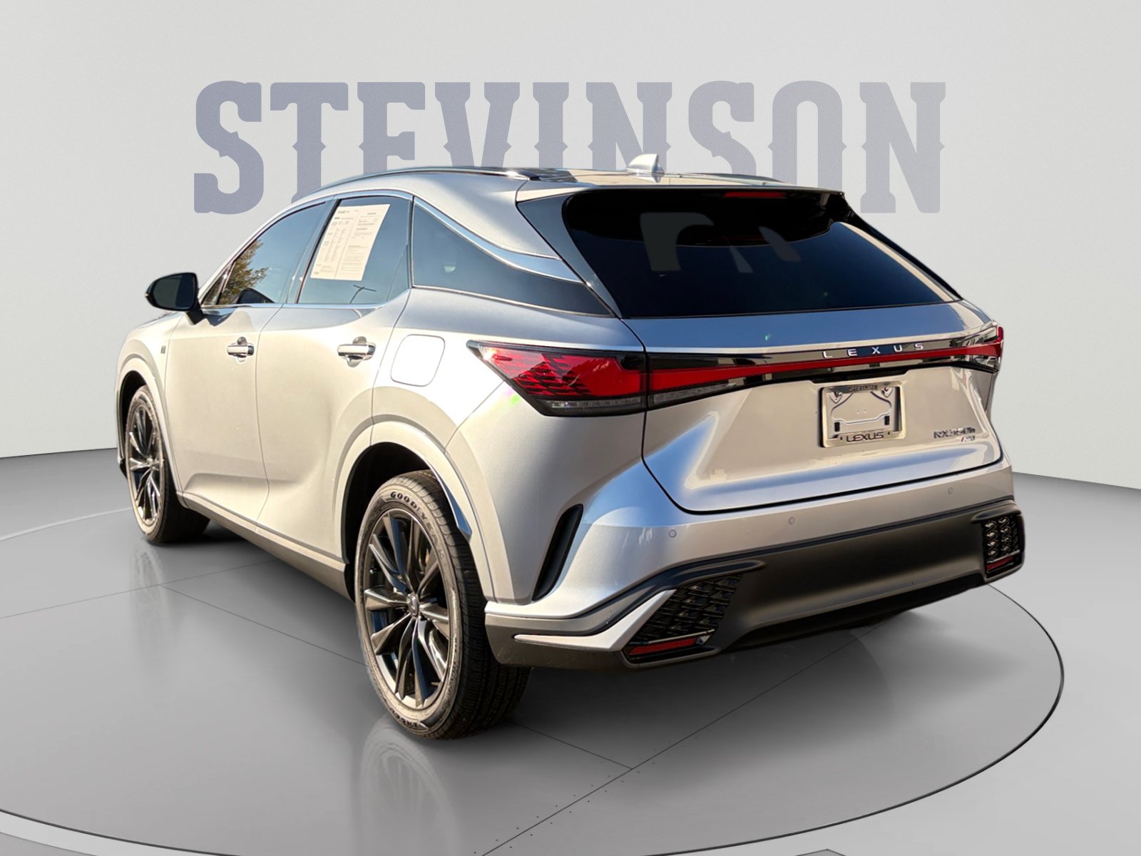Used 2025 Lexus RX 350h w/ Convenience Package AWD/4WD image 3