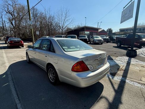 Used 2000 Toyota Avalon XLS image 38