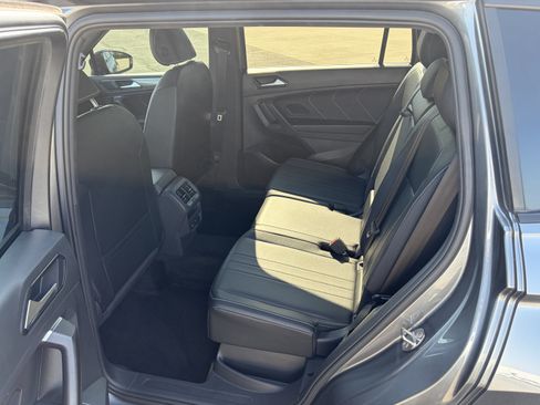 Used 2022 Volkswagen Tiguan SE R-Line AWD/4WD image 12
