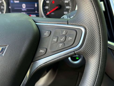 Used 2020 Chevrolet Equinox LT FWD image 30