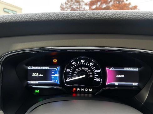 Used 2015 Lincoln Navigator Base 4x2 4dr SUV image 20