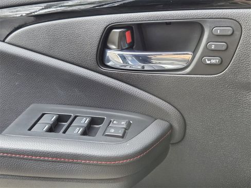 Used 2025 Honda Ridgeline Black Edition image 21