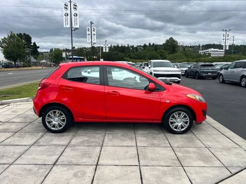 Used 2011 MAZDA MAZDA2 Sport FWD image 8