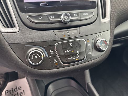 Used 2023 Chevrolet Malibu LS image 22