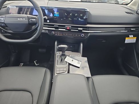 New 2026 Kia Sportage EX image 15