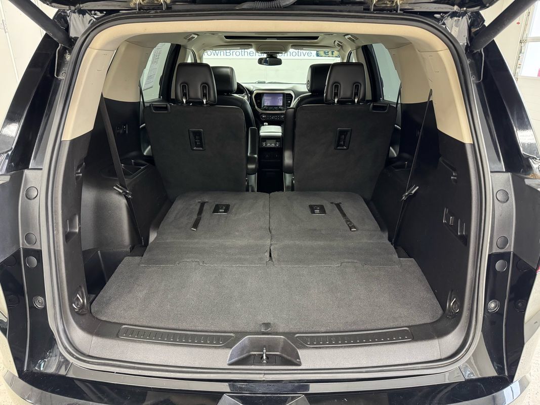 Used 2019 GMC Acadia Denali w/ Technology Package AWD/4WD image 7