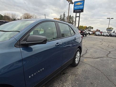 Used 2024 Chevrolet Equinox LS image 30