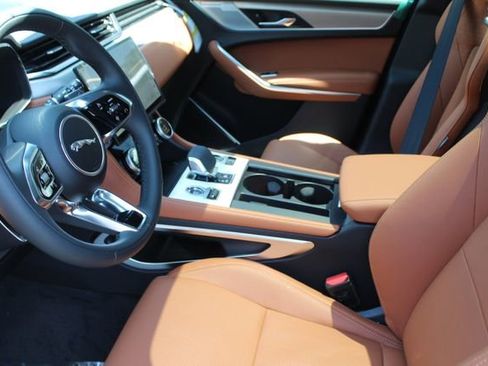 New 2026 Jaguar F-PACE R-Dynamic S image 17