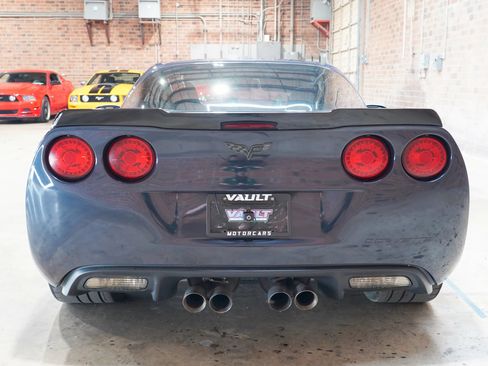 Used 2013 Chevrolet Corvette Coupe w/ Battery Protection Package RWD image 11