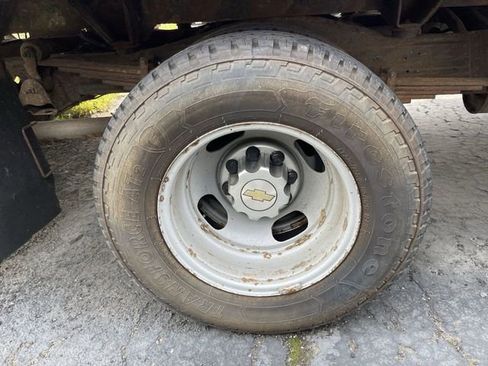 Used 2014 Chevrolet Express 4500 w/ RV Package RWD image 10