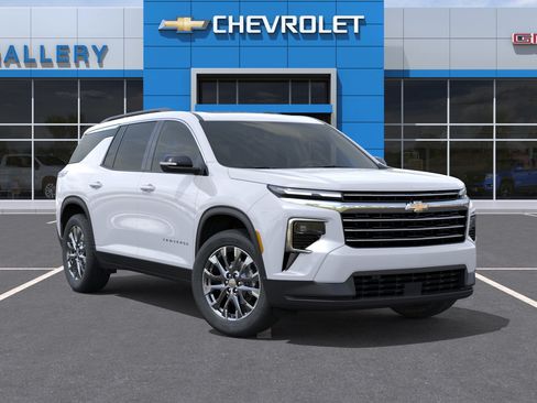 New 2026 Chevrolet Traverse LT w/ Sun and Wheel Package FWD image 8