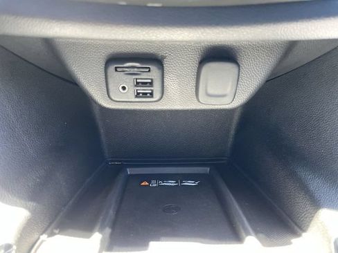 Certified 2021 Chevrolet Traverse Premier w/ LPO, 'HIT The Road' Package AWD/4WD image 18