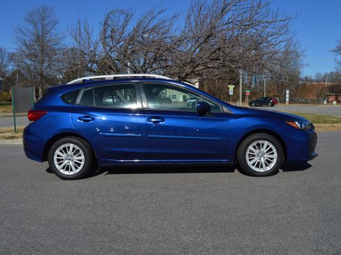 Used 2018 Subaru Impreza 2.0i Premium image 7