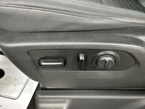 Used 2019 Chevrolet Silverado 1500 LT w/ All-Star Edition AWD/4WD image 10