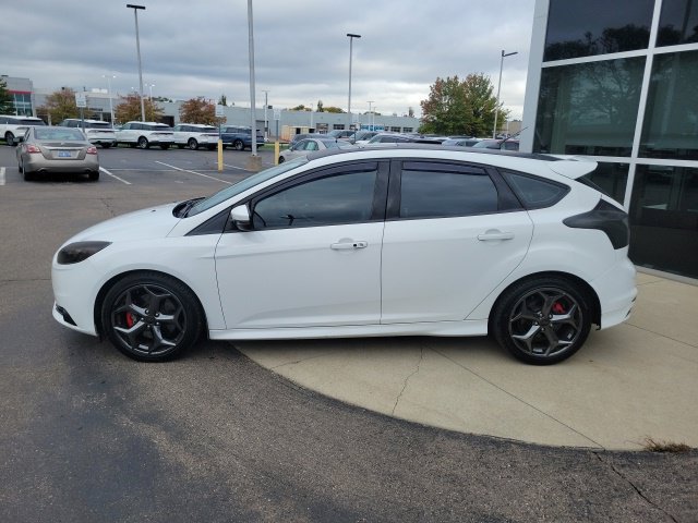 Used 2014 Ford Focus ST w/ Equipment Group 202A FWD image 3