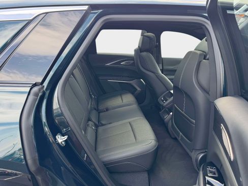 Used 2024 Cadillac Lyriq Luxury AWD/4WD image 16
