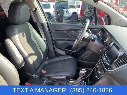 Used 2022 Buick Encore Preferred w/ Safety Package image 13