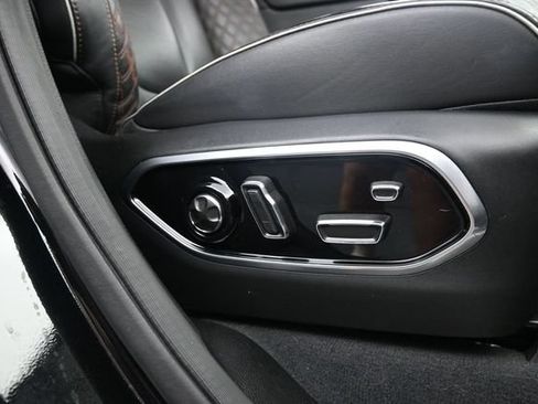 Used 2022 Jeep Grand Cherokee Summit AWD/4WD image 45