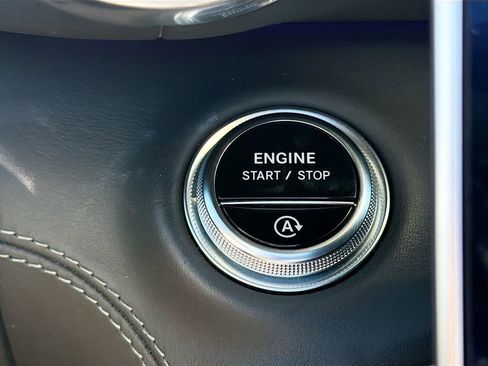 Used 2022 Mercedes-Benz SL 63 AMG 4MATIC image 39