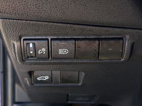Certified 2025 Toyota Corolla Cross XLE w/ Convenience Package FWD image 16