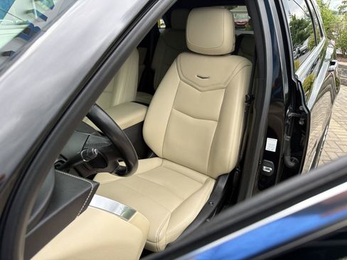 Used 2019 Cadillac XT5 FWD image 15