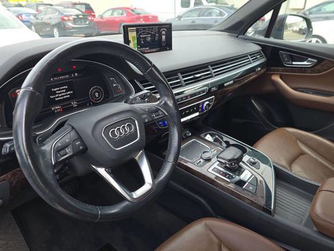 Used 2017 Audi Q7 3.0T Premium Plus image 3