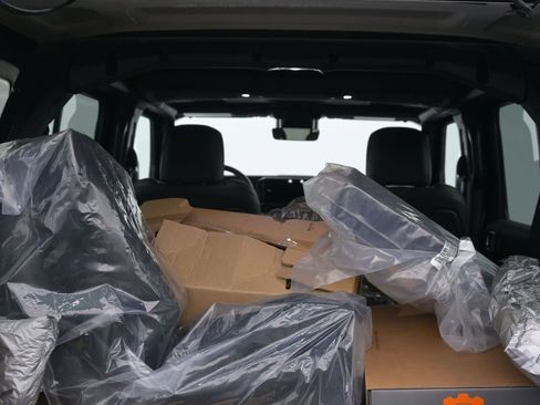 New 2024 Jeep Wrangler Unlimited Rubicon 392 image 17