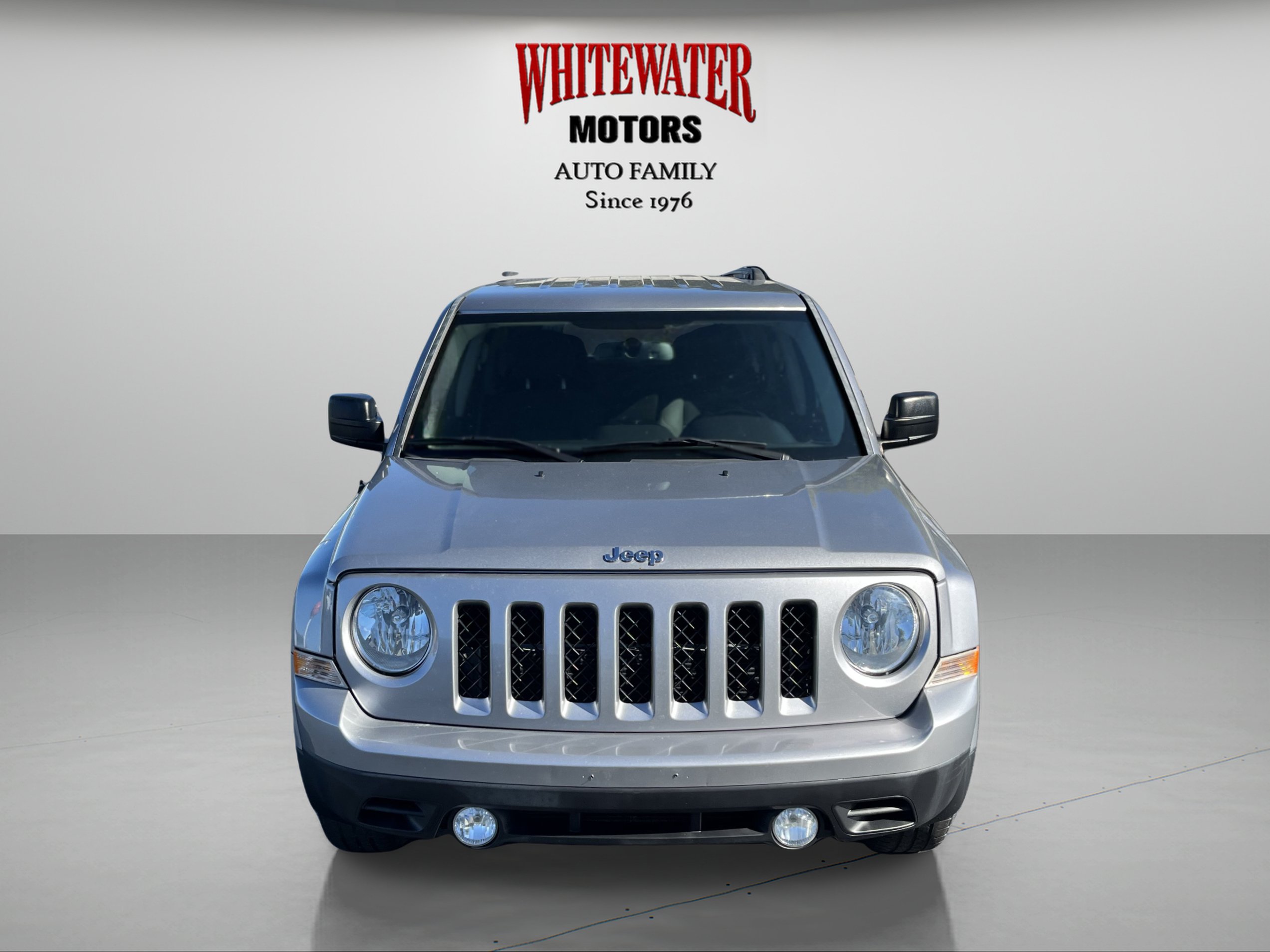 Used 2016 Jeep Patriot Latitude FWD image 8