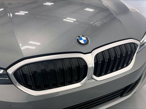 New 2025 BMW 330i Sedan RWD image 30
