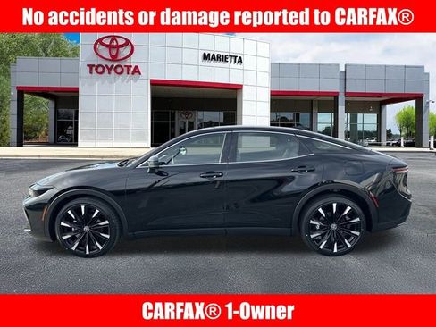 Used 2025 Toyota Crown Platinum image 2