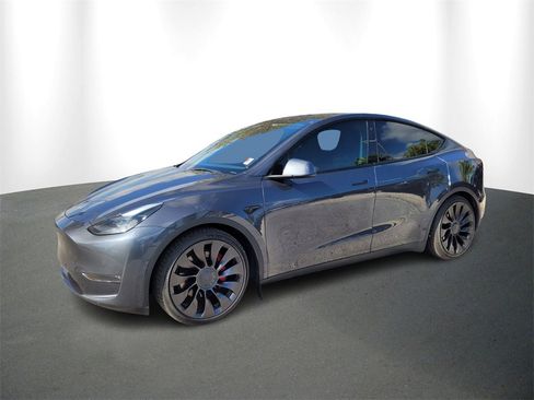 Used 2022 Tesla Model Y Performance image 2