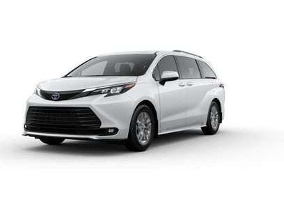 New 2025 Toyota Sienna XLE