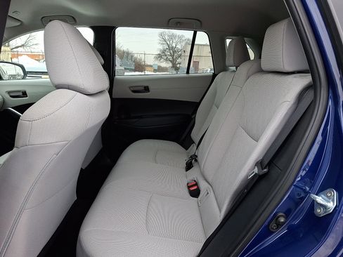 Used 2023 Toyota Corolla Cross LE image 10