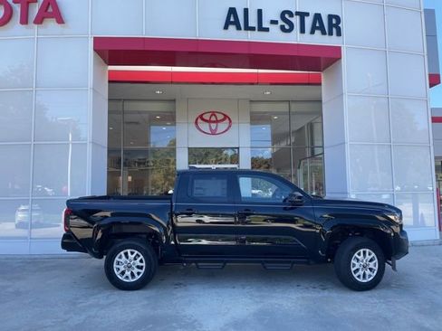 New 2025 Toyota Tacoma SR5 image 4