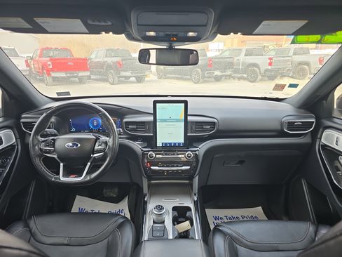 Used 2022 Ford Explorer ST w/ Equipment Group 401A image 18